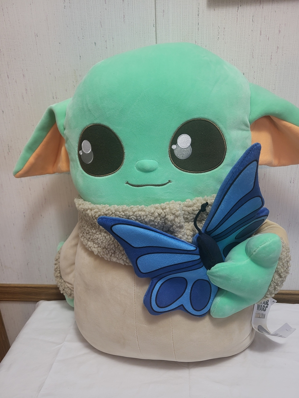 2021 Star Wars The Mandalorian The Child Ginormous Grogu Plush Butterfly 2 ft